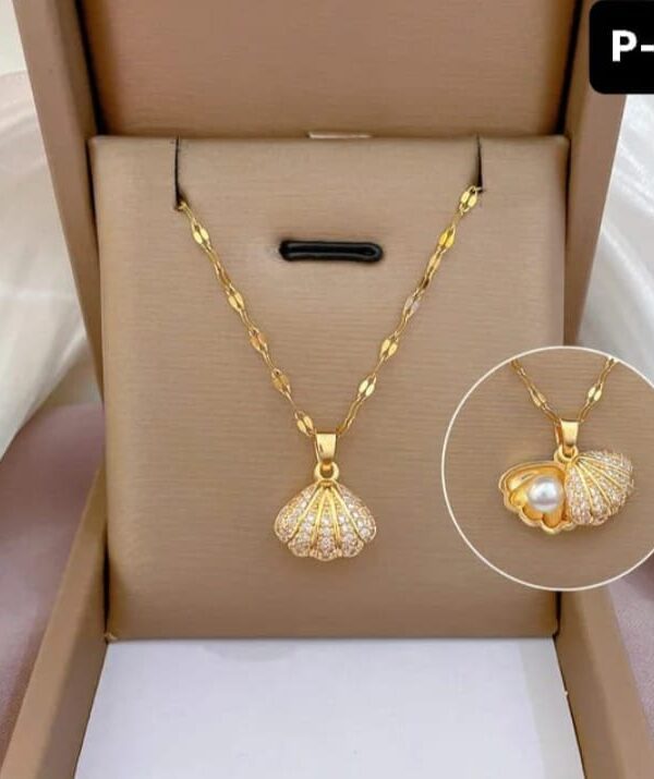 Heart-Shaped Pearl Pendant Necklace – Anti-Tarnish Finish Pendant Necklace for Women Fashion Stylish Anti Tarnish Pendant For Girls