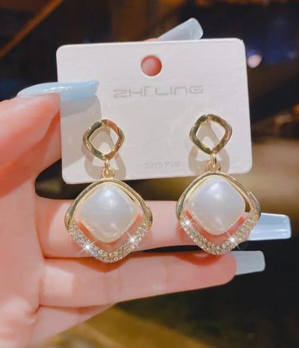 Stylish Pearl Earrings – Anti-Tarnish Finish Earrings for Women Fashion Stylish Anti Tarnish Earrings For Girls