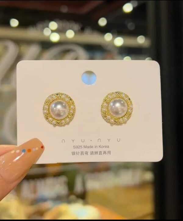 Korean-Style Stylish Pearl Earrings – Anti-Tarnish Finish Earrings for Women Fashion Stylish Anti Tarnish Earrings For Girls